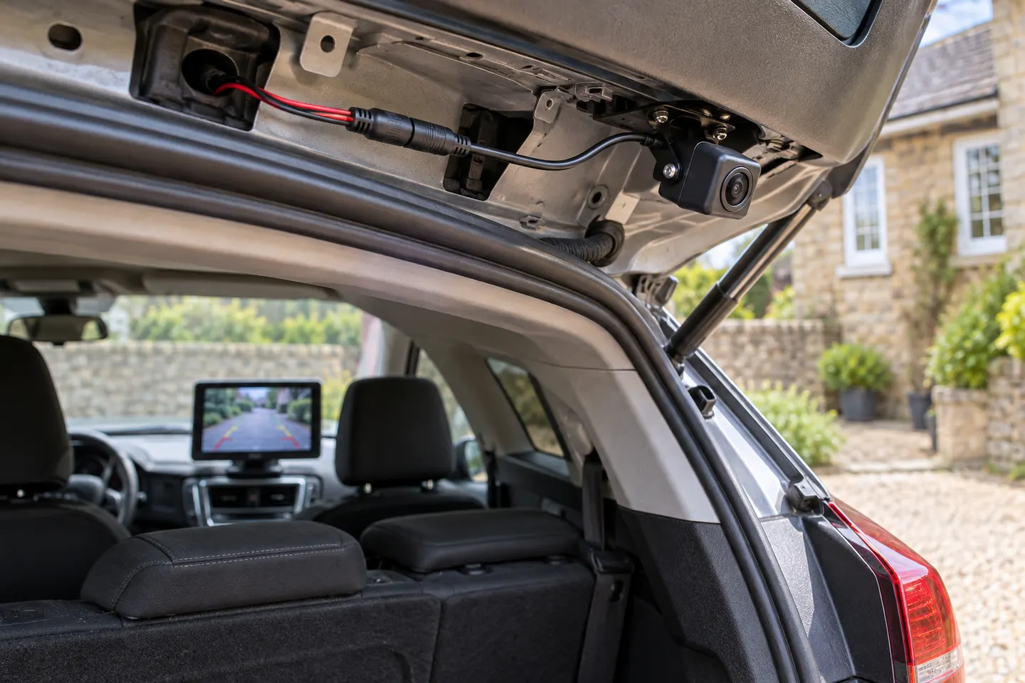 Rear View Wireless Car Camera Systems Explained