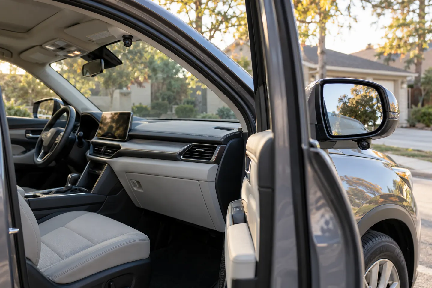 360 Degree View Car Cameras: What They Really Capture